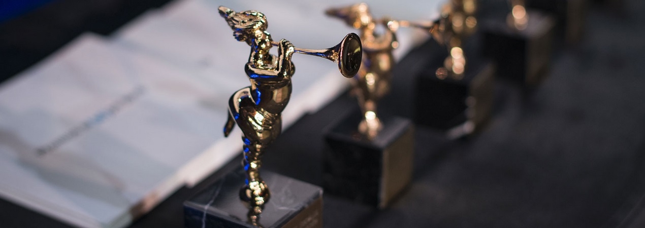 Crédito y Caución recibe un Ampe de Plata